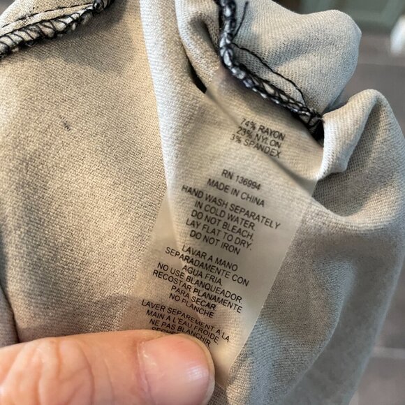 Liquid by Sioni Blue and Black Patterned Ponte Pants Petite Size Large - Picture 5 of 6